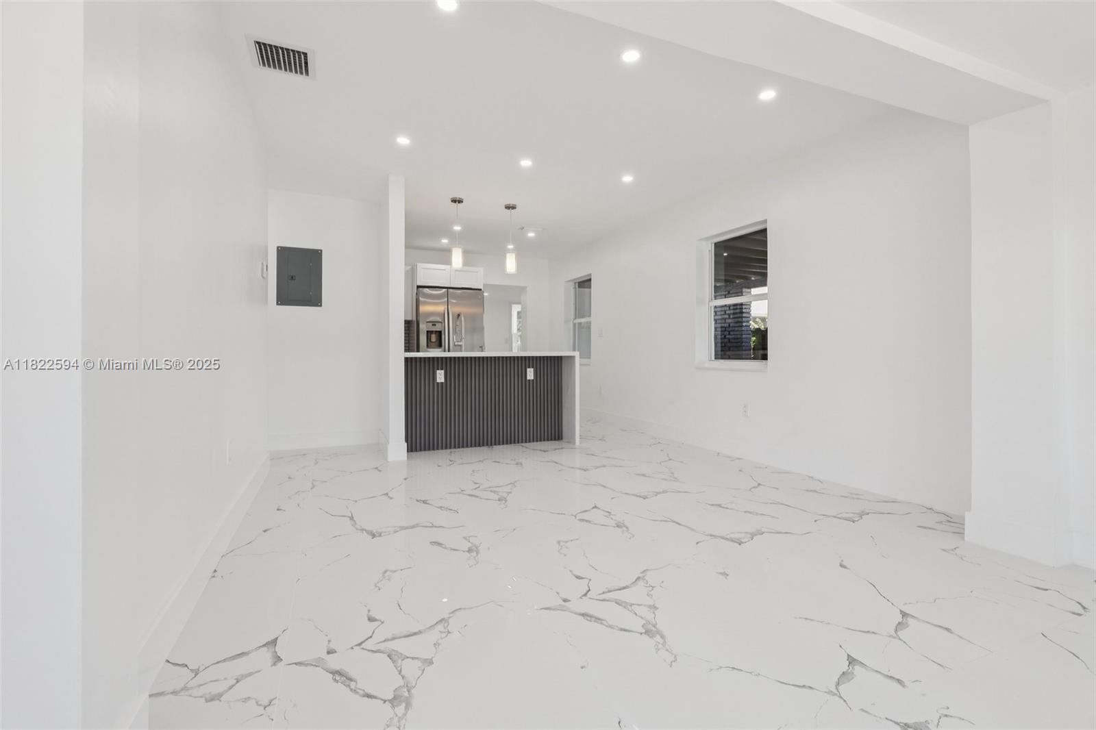 232 SW 22nd St