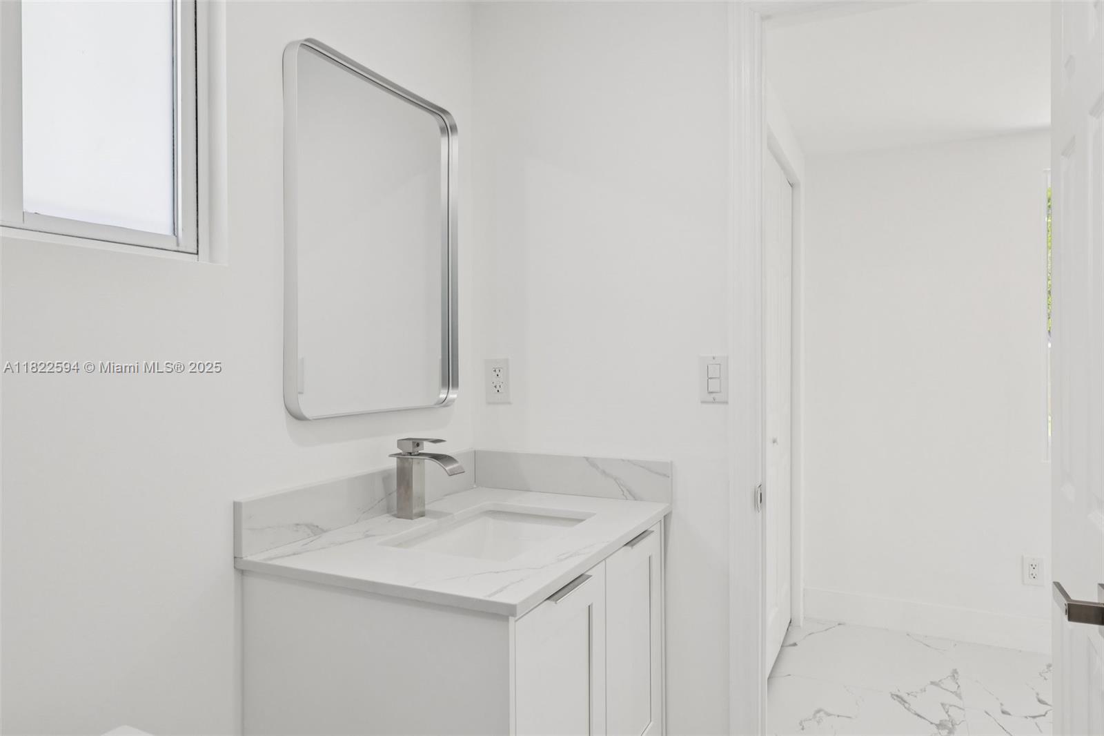 232 SW 22nd St