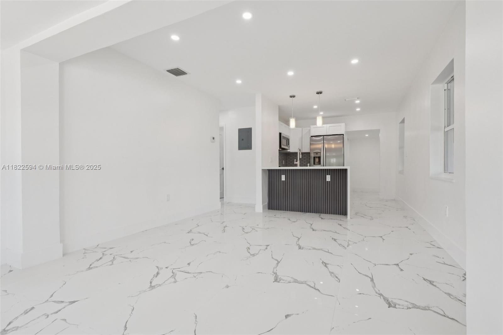 232 SW 22nd St