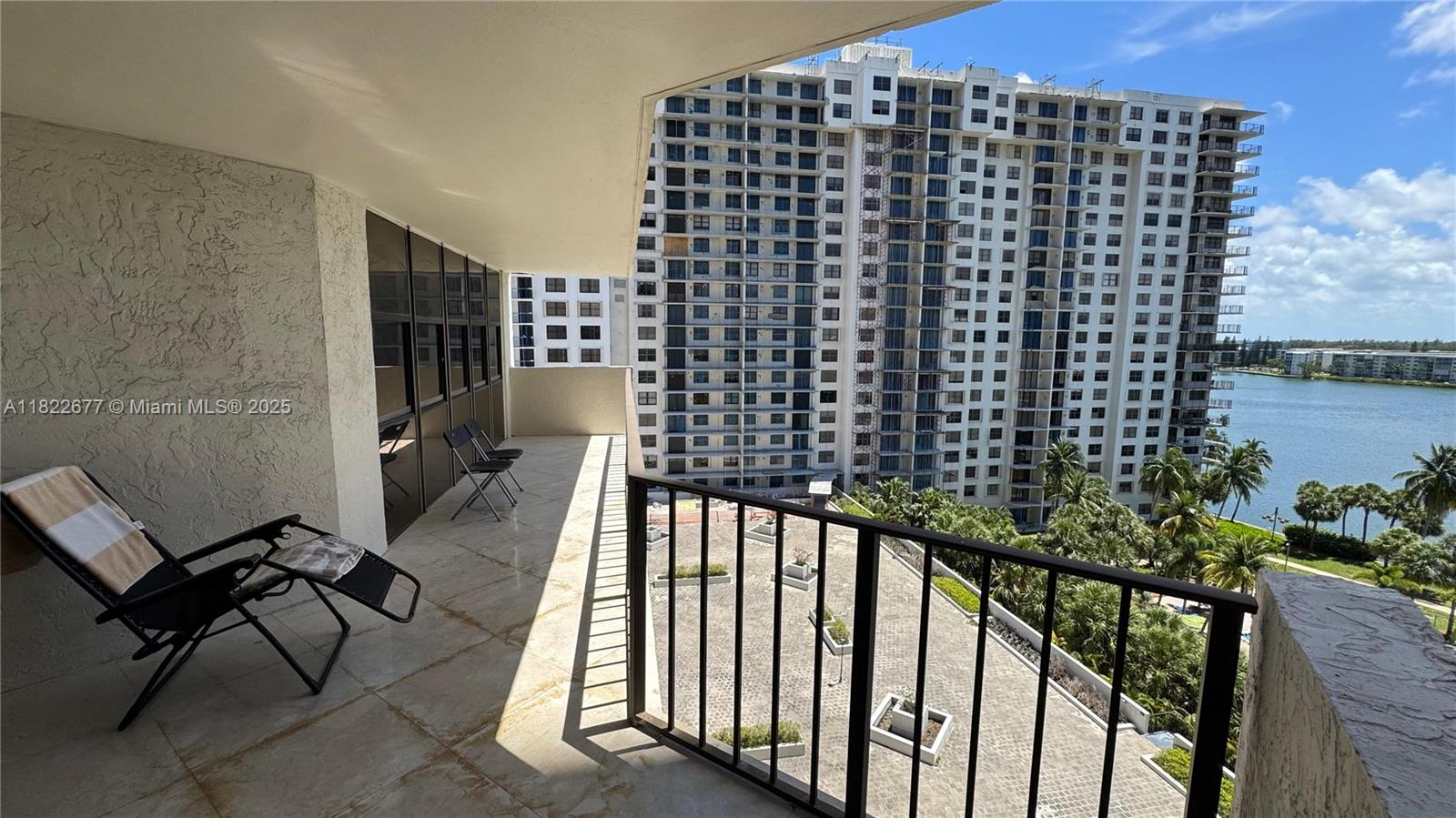 18181 NE 31st Ct # 1009