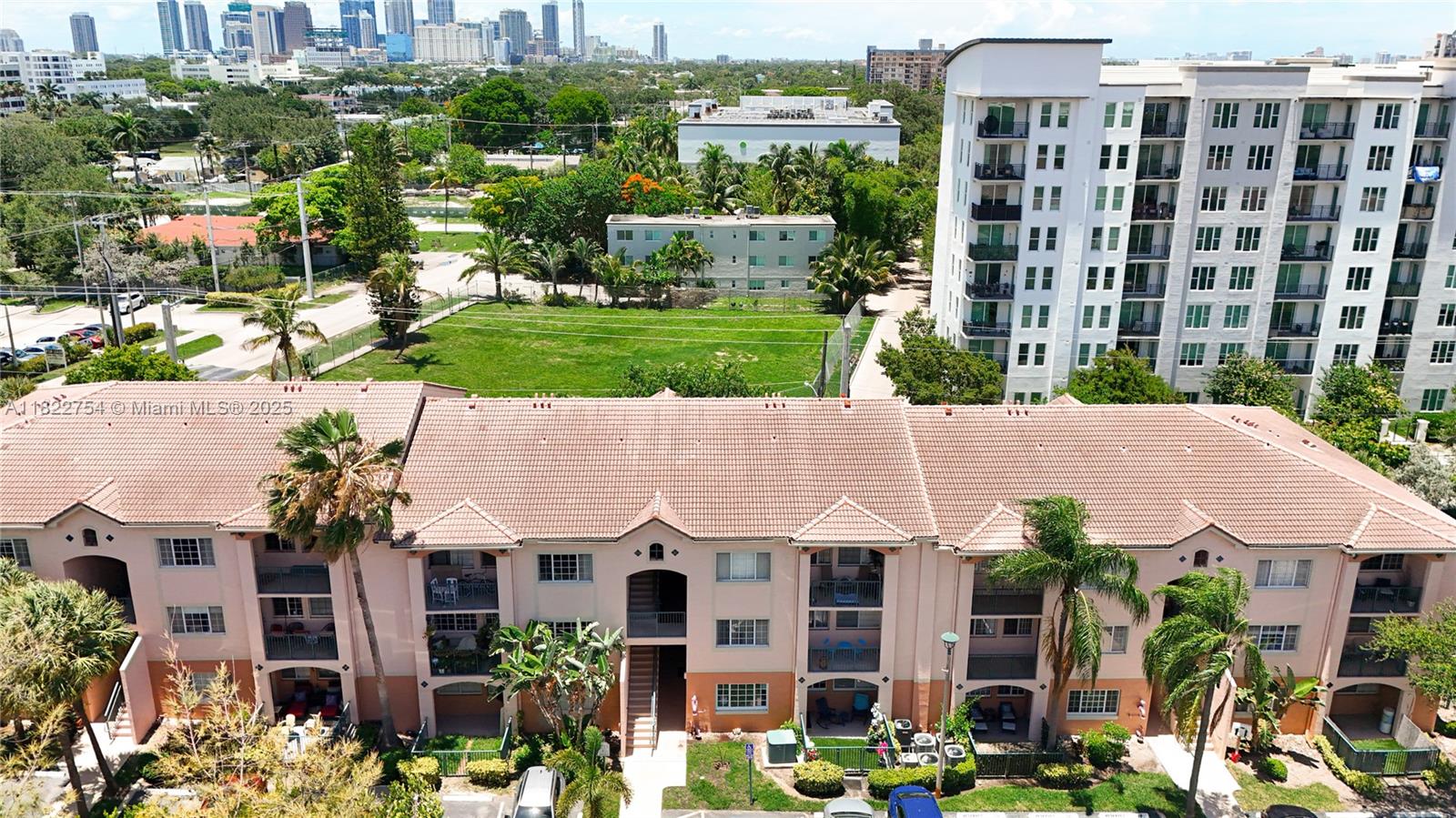 2015 SE 10th Ave # 123