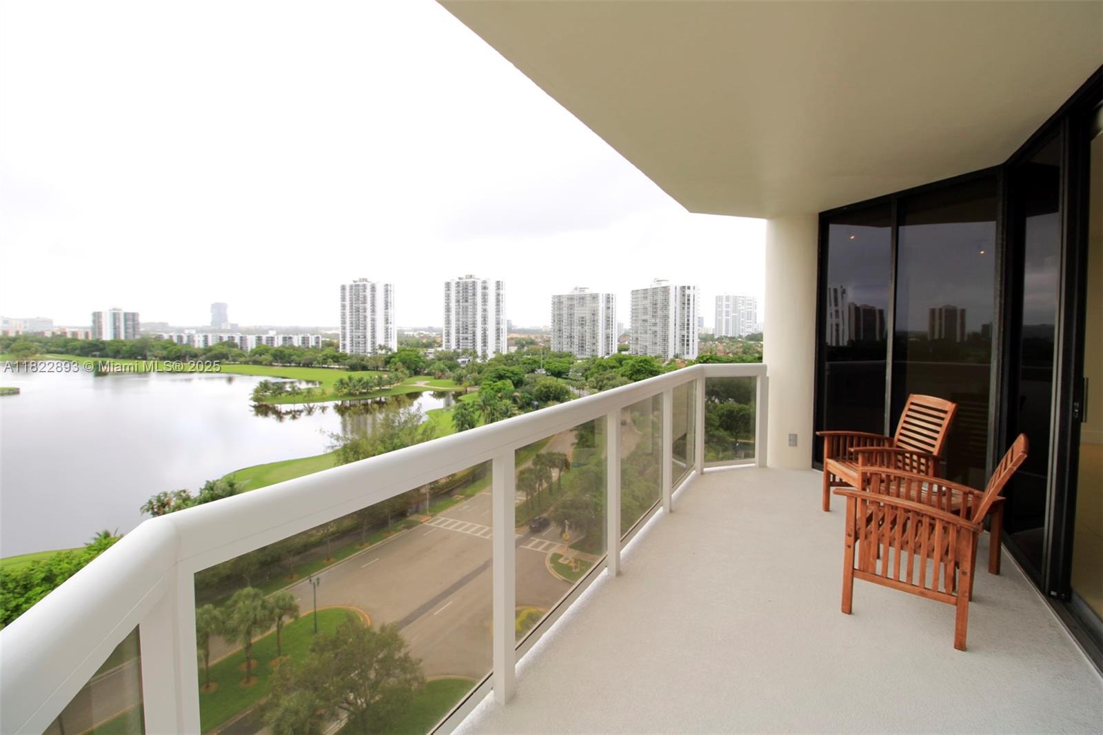 20185 E Country Club Dr # 1105