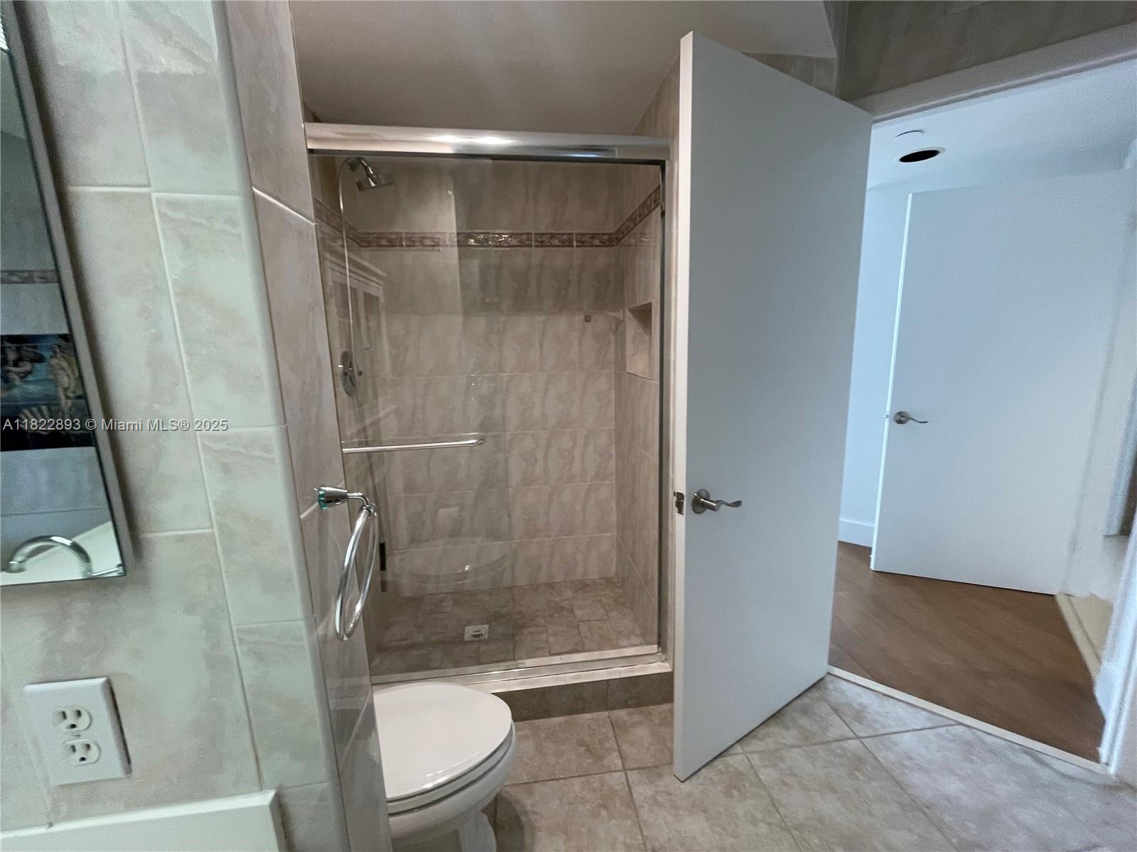 20185 E Country Club Dr # 1105