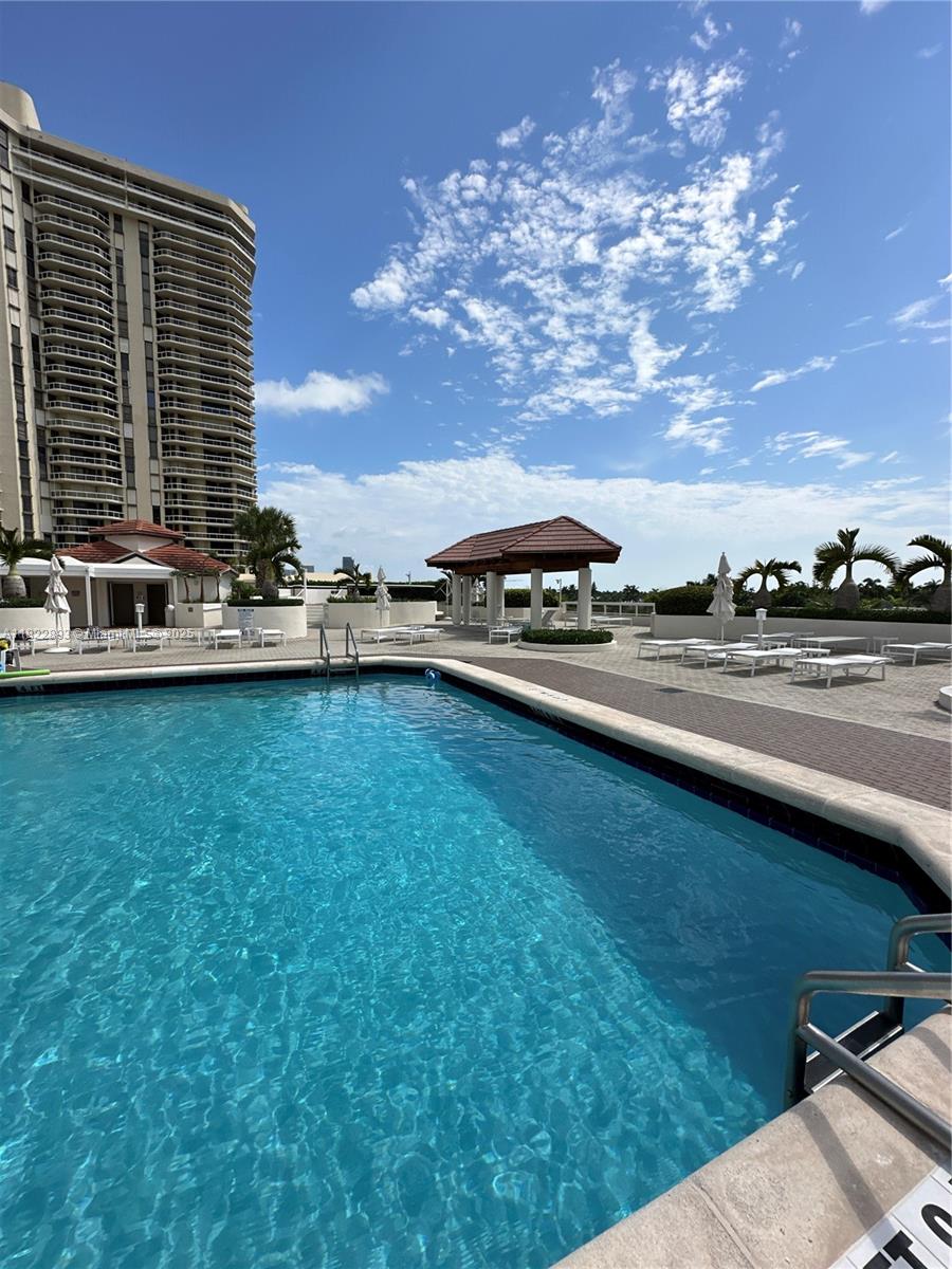 20185 E Country Club Dr # 1105