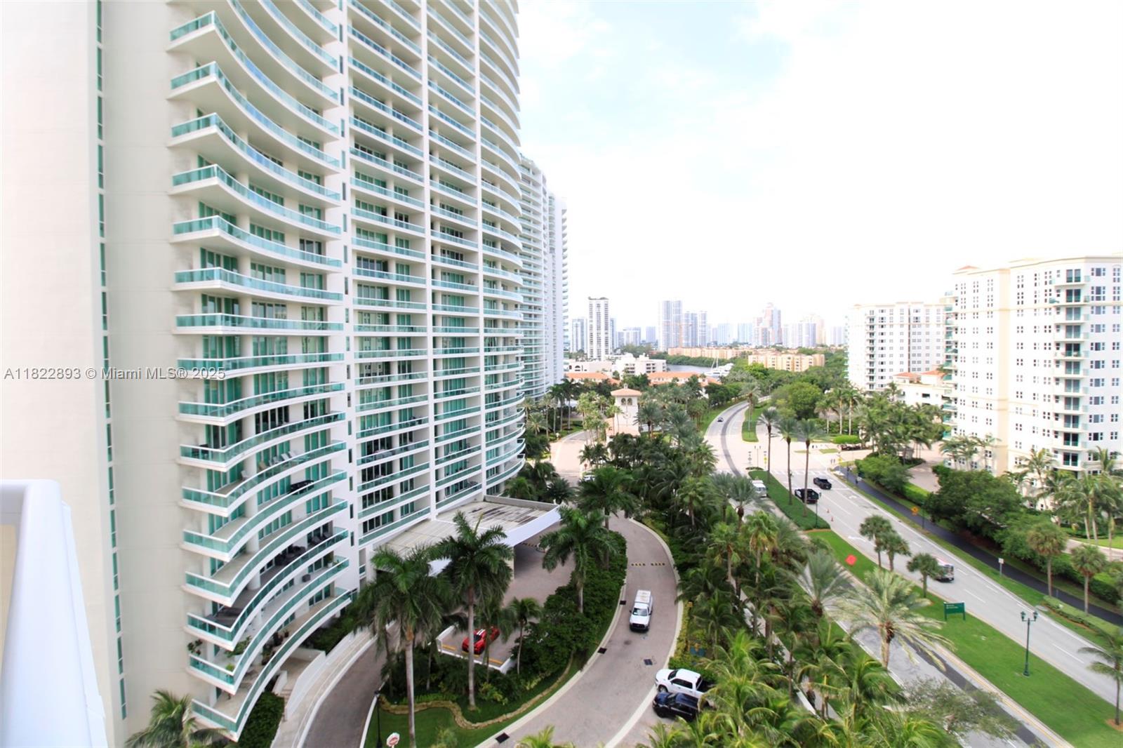 20185 E Country Club Dr # 1105