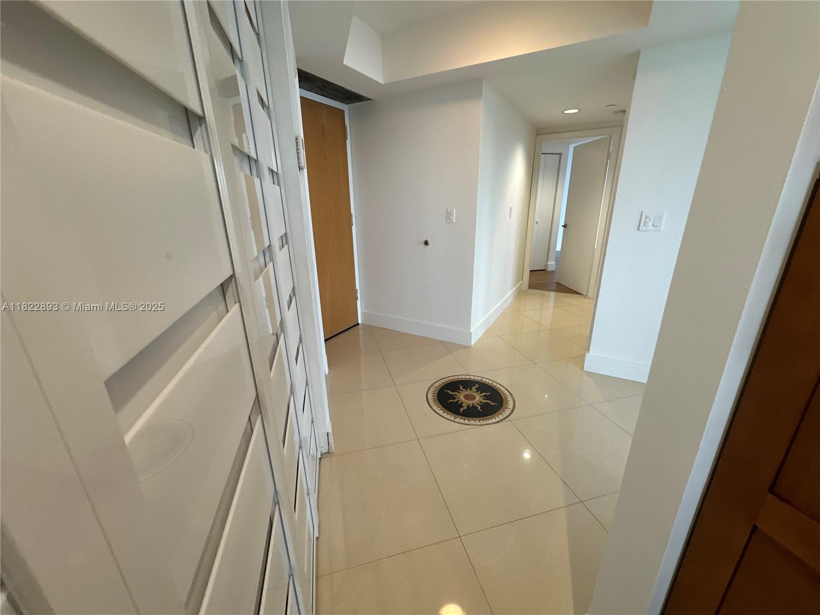 20185 E Country Club Dr # 1105