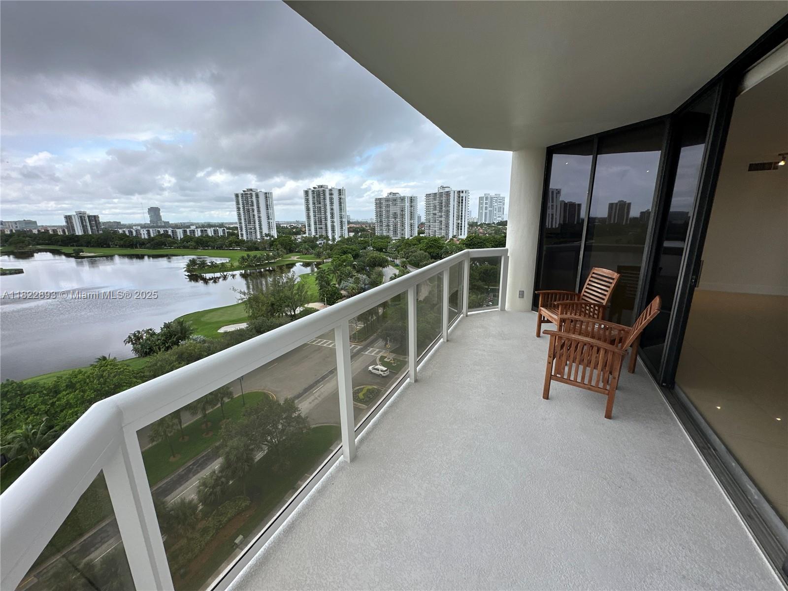 20185 E Country Club Dr # 1105