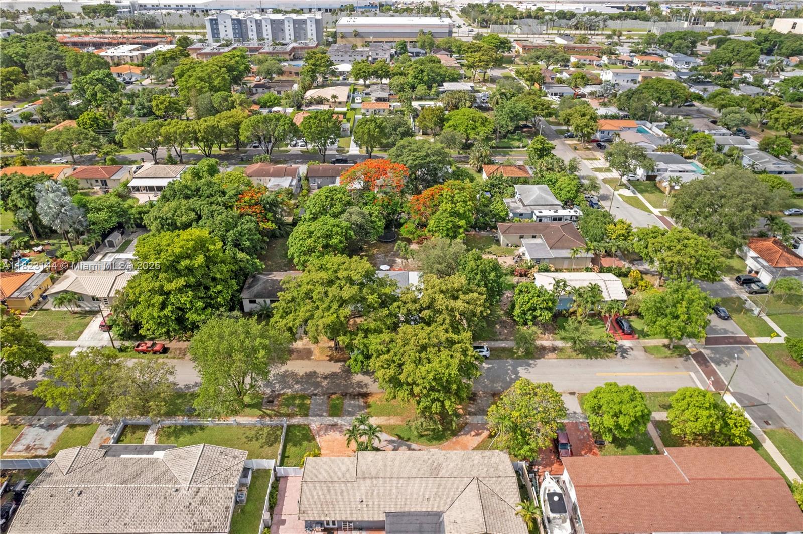 6120 NW 40th St