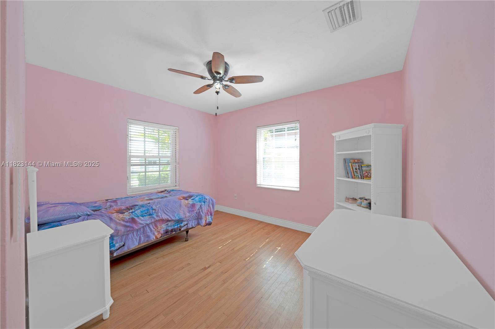 6120 NW 40th St