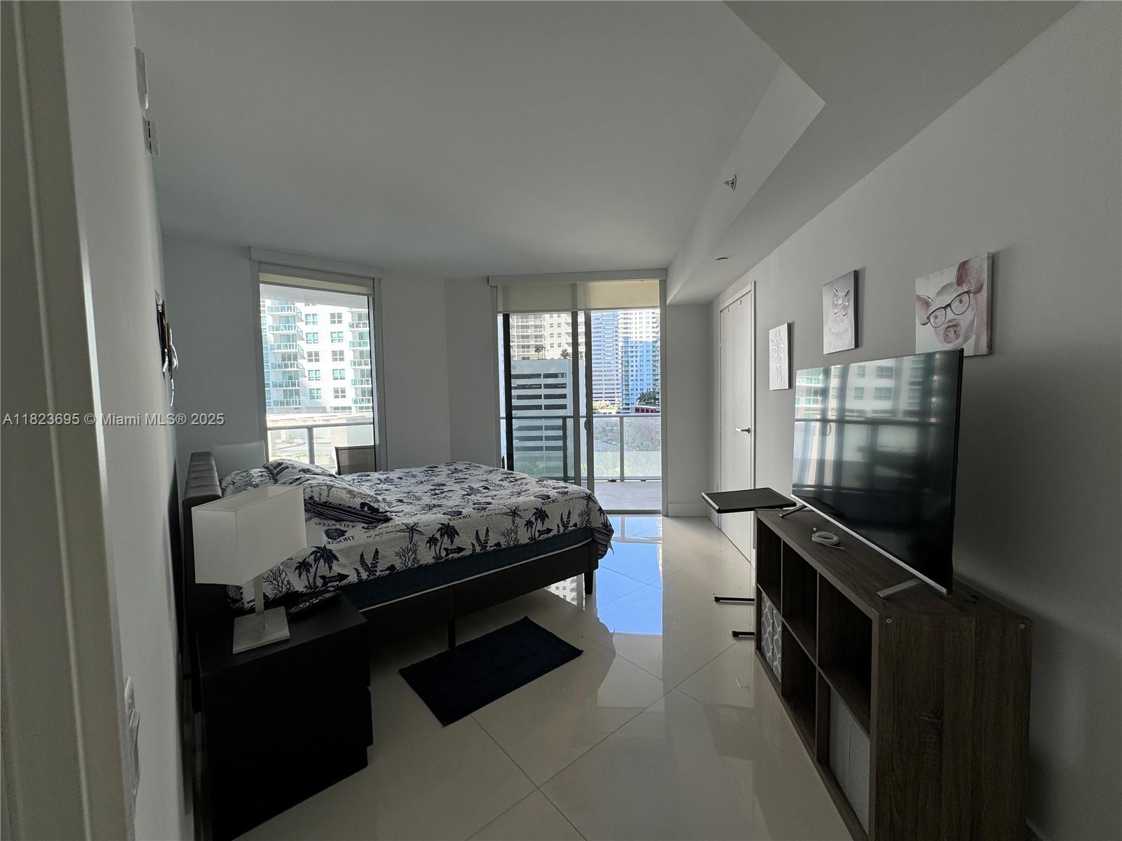 1300 Brickell Bay Dr # 910