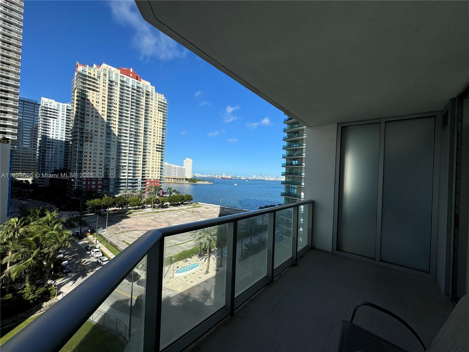 1300 Brickell Bay Dr # 910