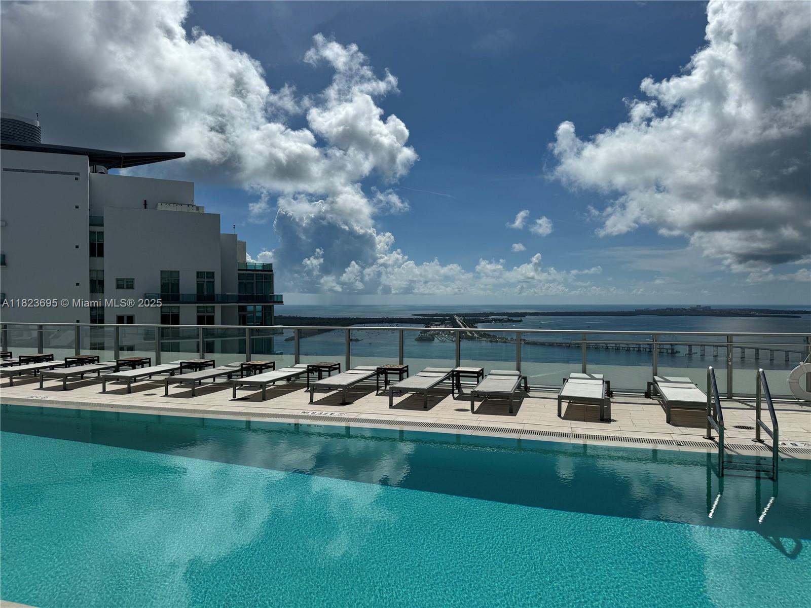 1300 Brickell Bay Dr # 910