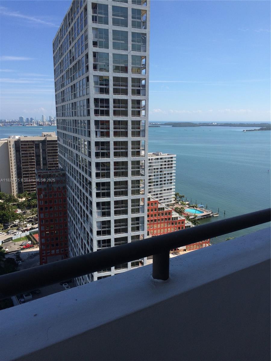 1581 Brickell Ave # 2307