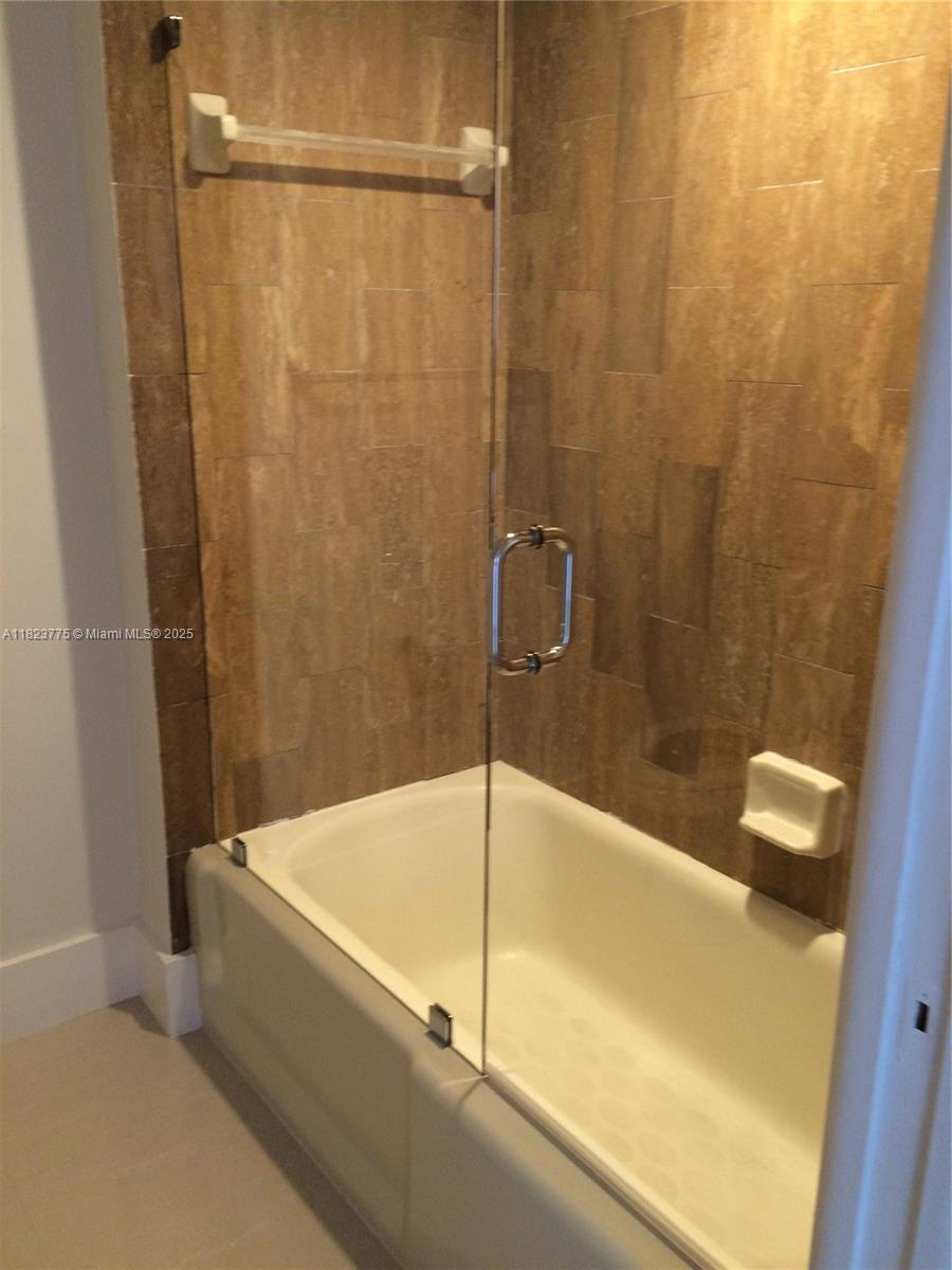 1581 Brickell Ave # 2307