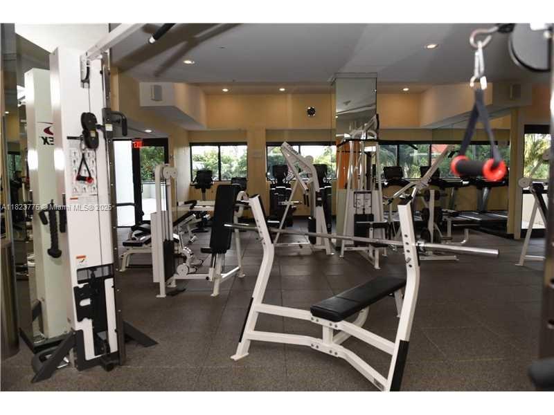 1581 Brickell Ave # 2307