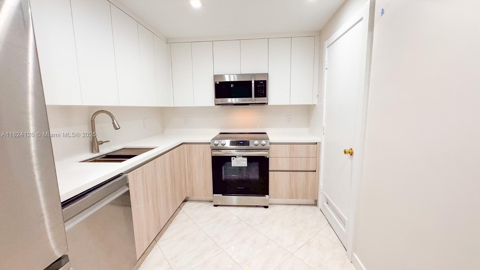 400 Kings Point Dr # 1222