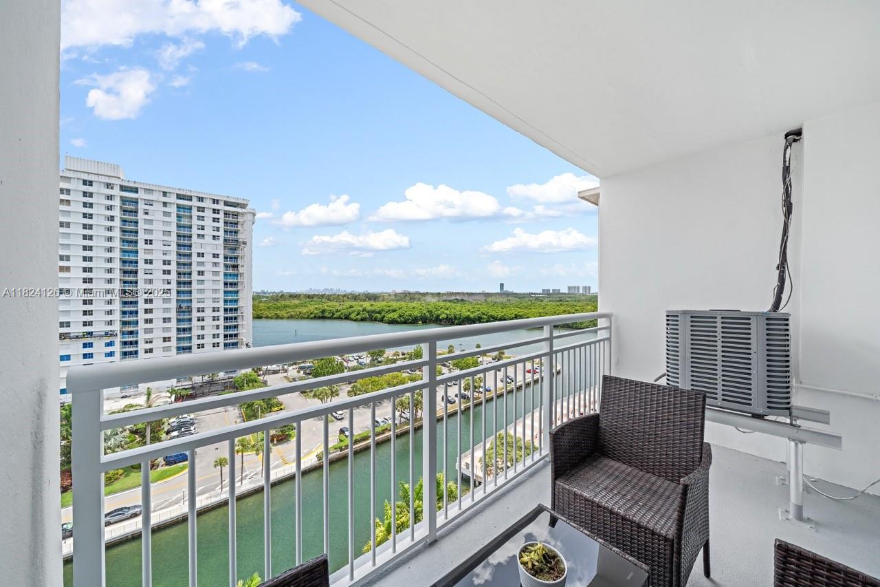 400 Kings Point Dr # 1222
