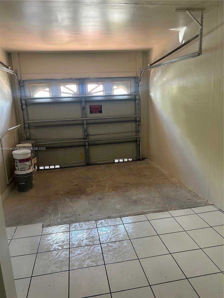 1107 NW 132nd Ct, Miami