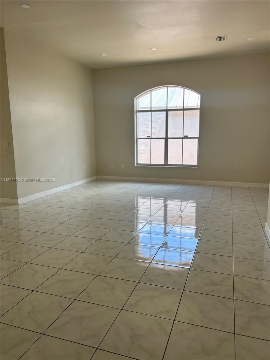 1107 NW 132nd Ct, Miami