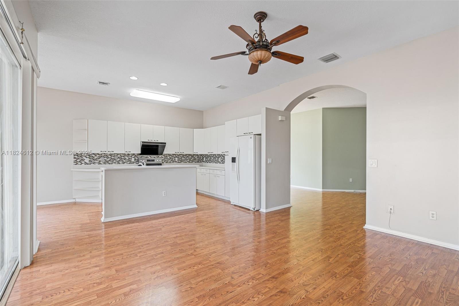 7348 Copperfield Cir
