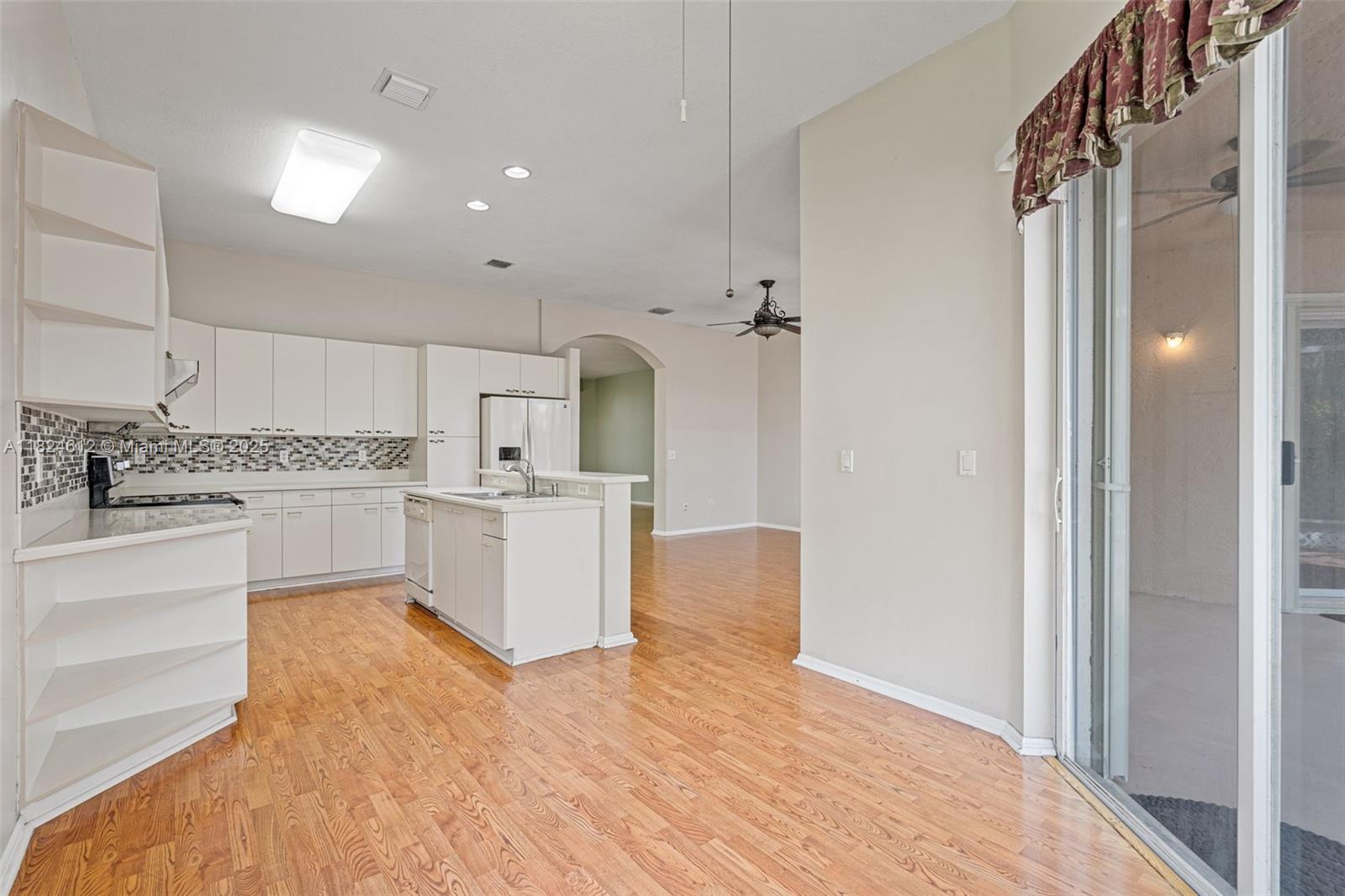 7348 Copperfield Cir