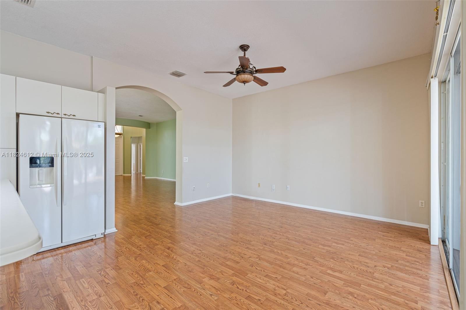 7348 Copperfield Cir