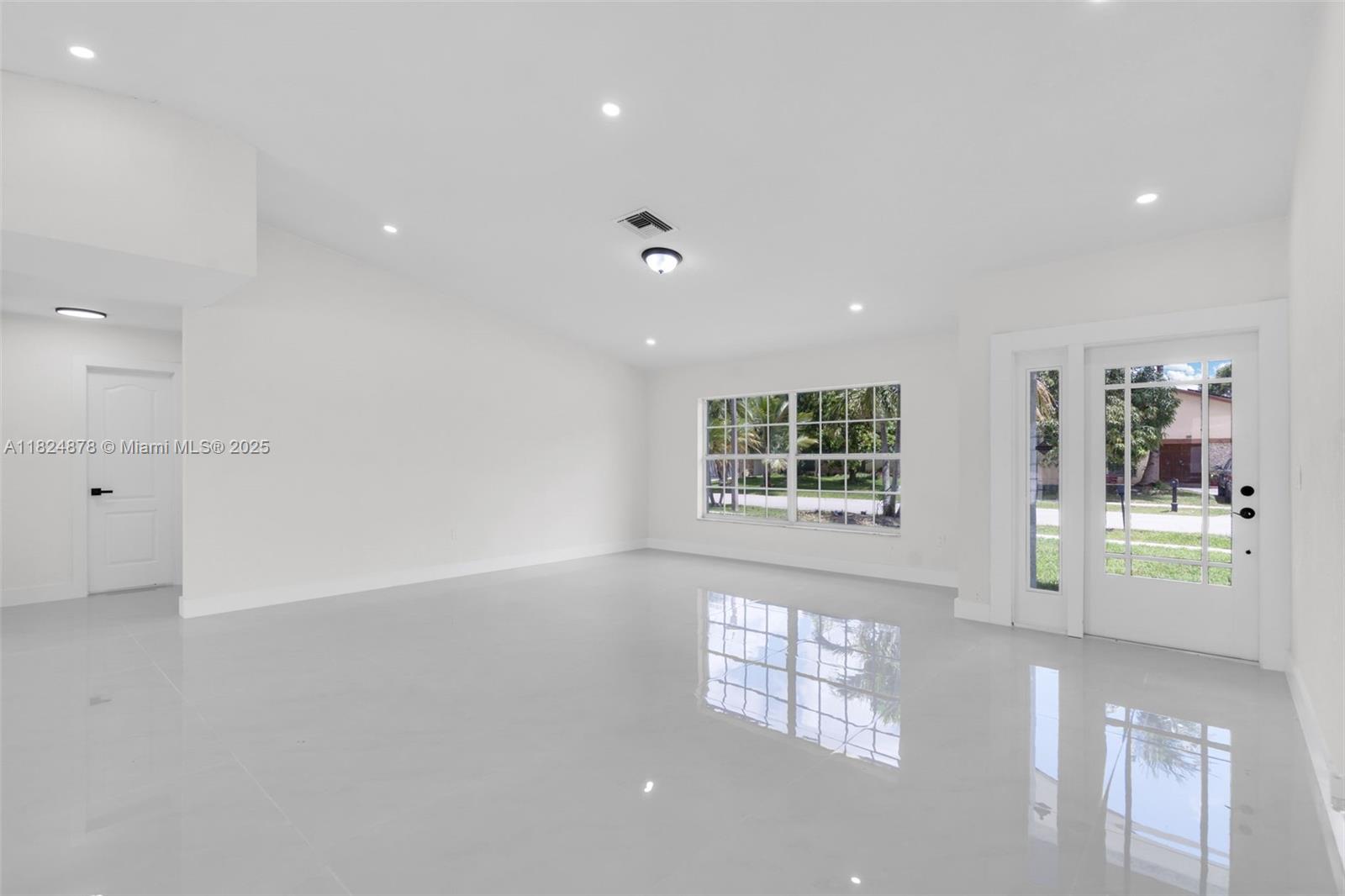 7441 NW 38th Ct