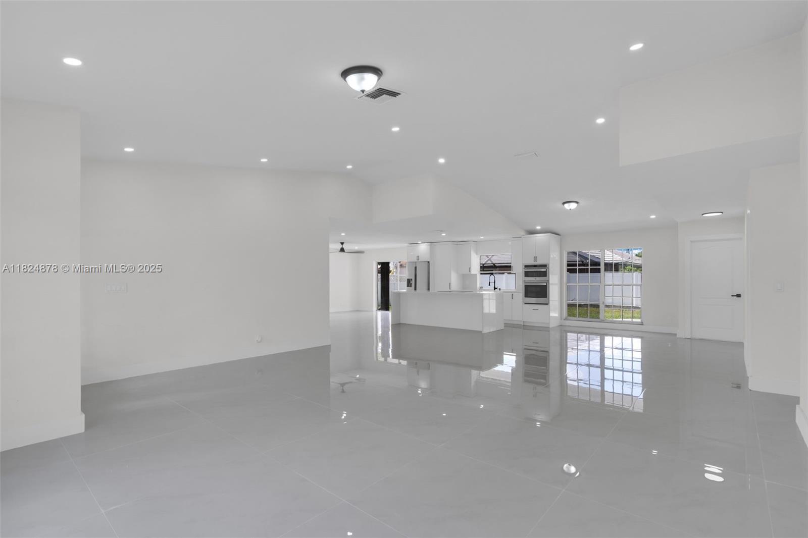 7441 NW 38th Ct