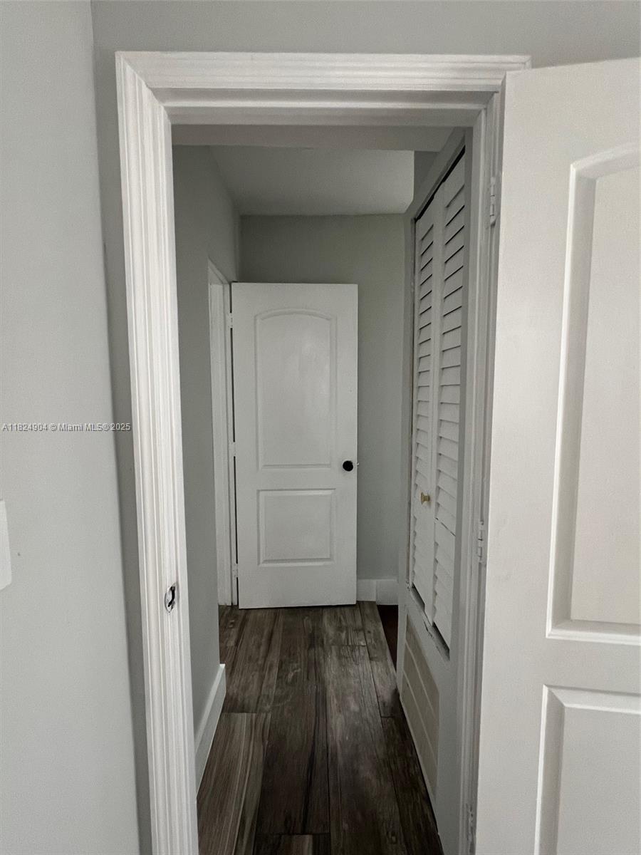 2260 SW 17th St Unit: Back