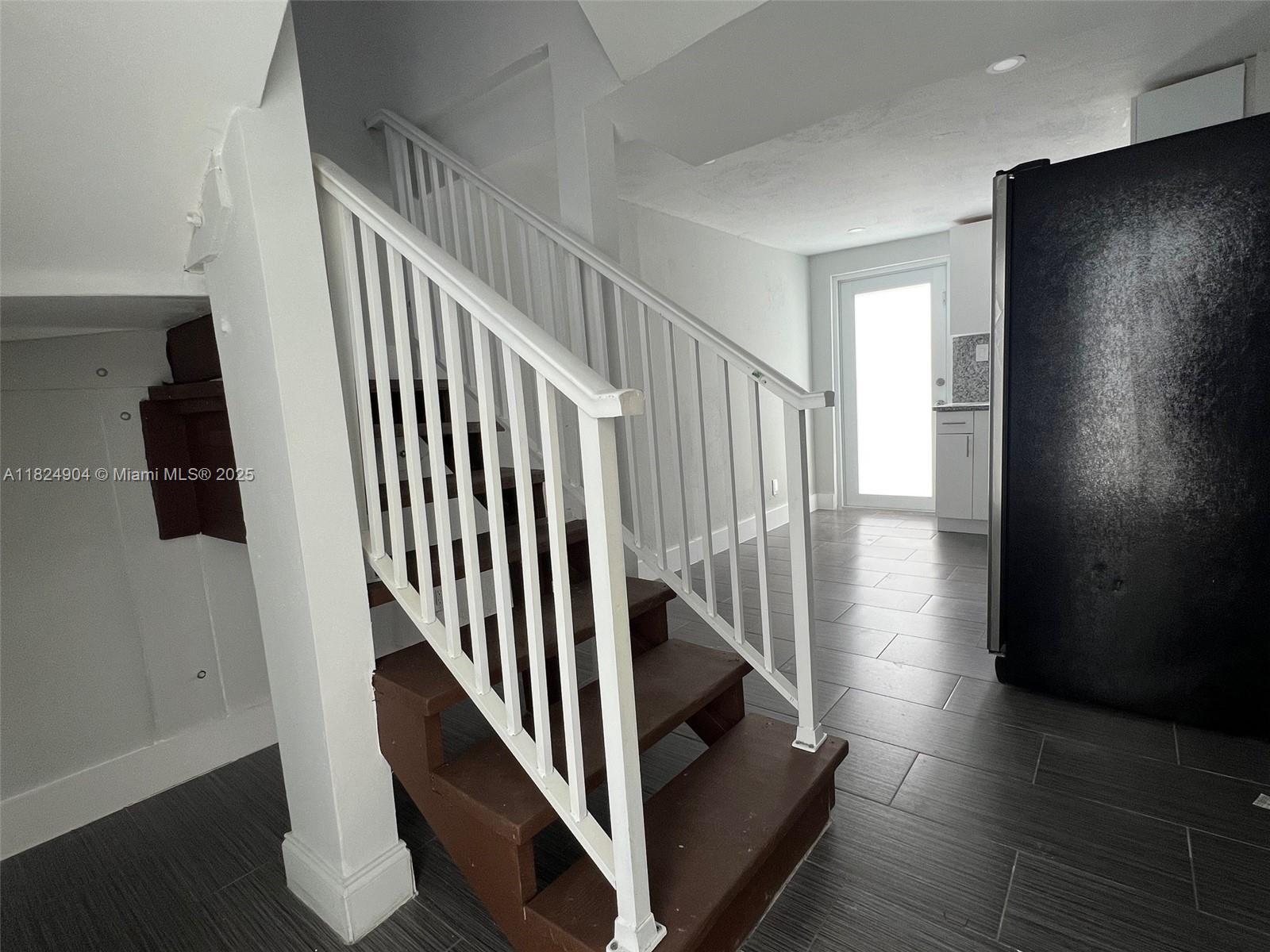 2260 SW 17th St Unit: Back