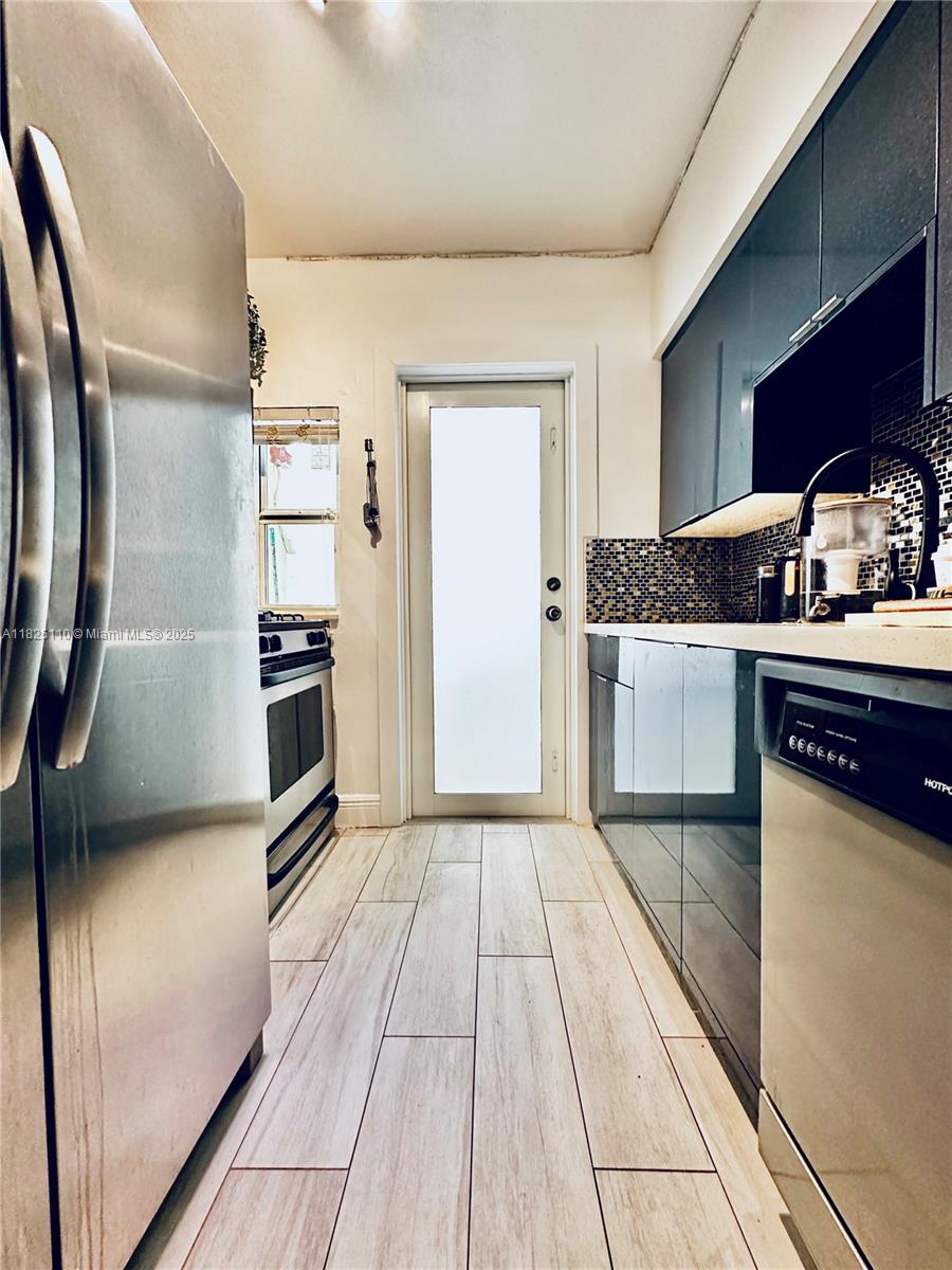 653 Michigan Ave # 1