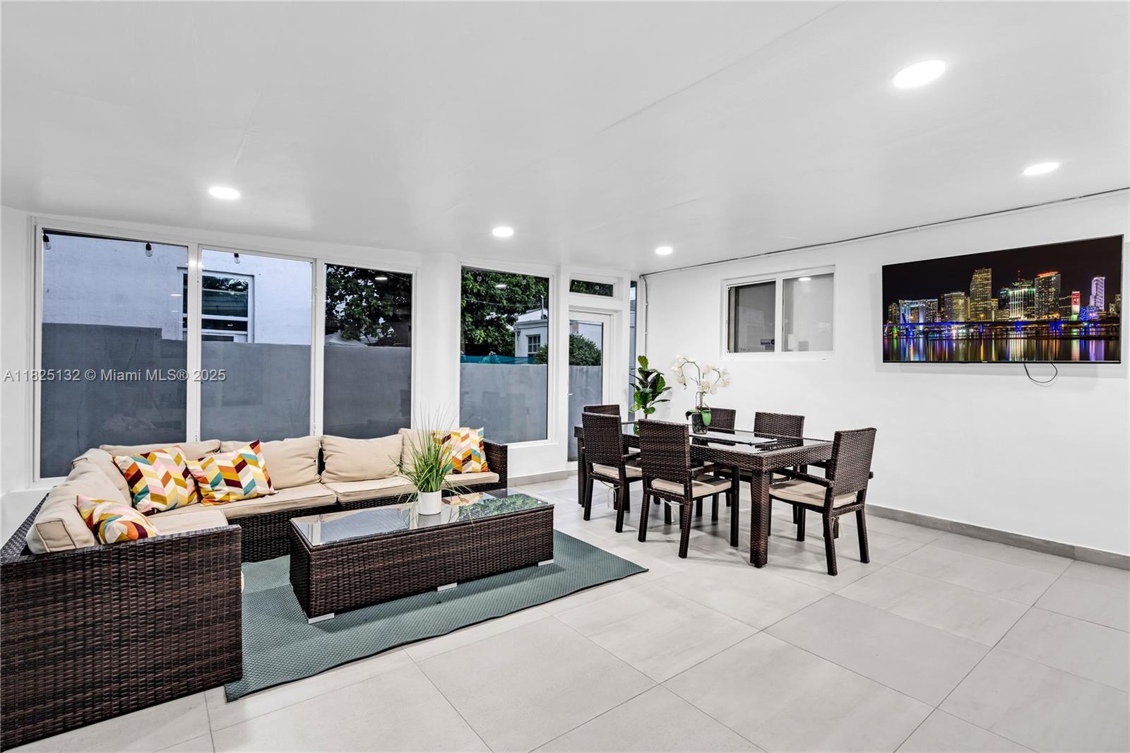 342 NW 46th St