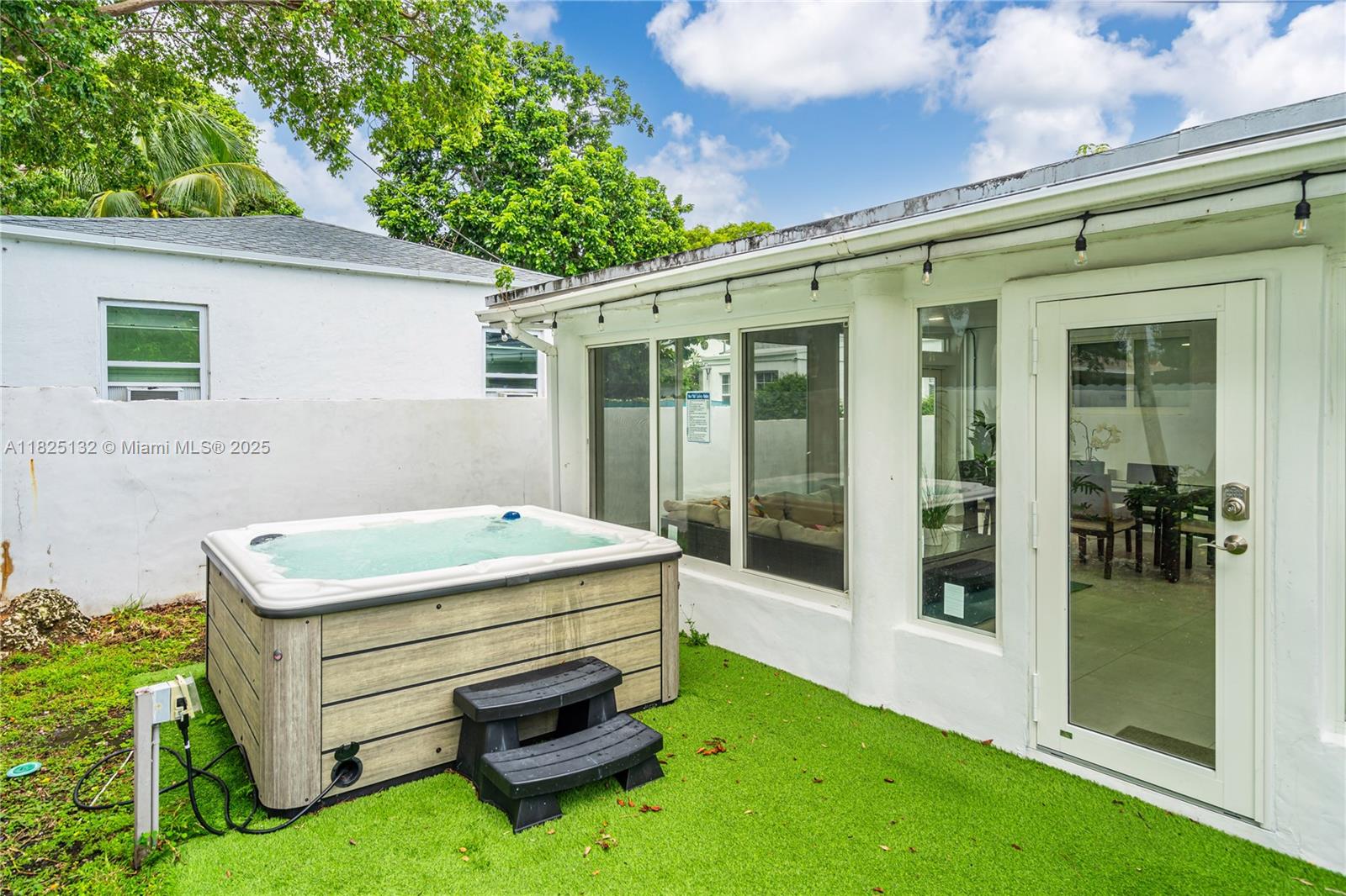 342 NW 46th St