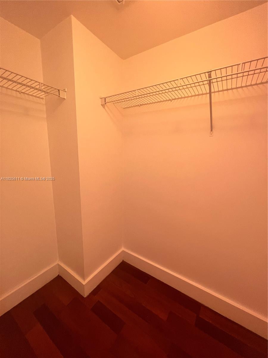 41 SE 5th St # 2003