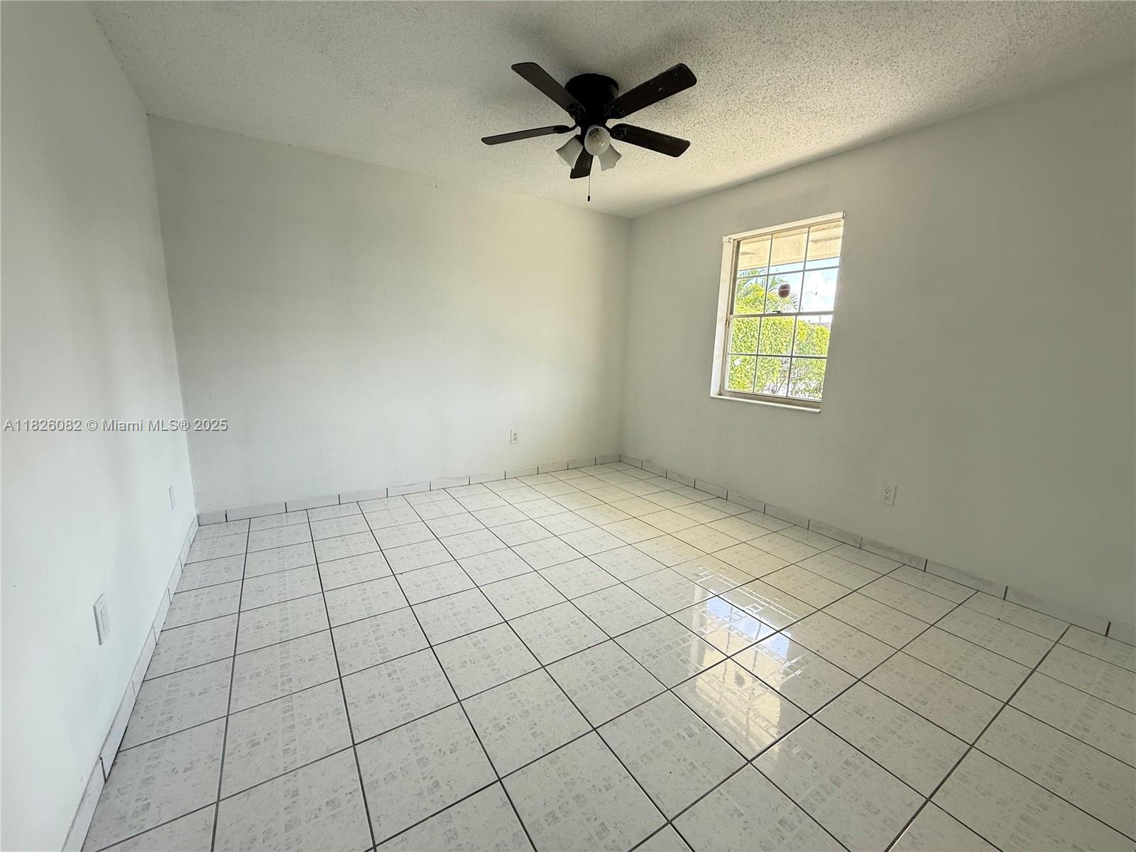 548 SW 17th Ave # 0