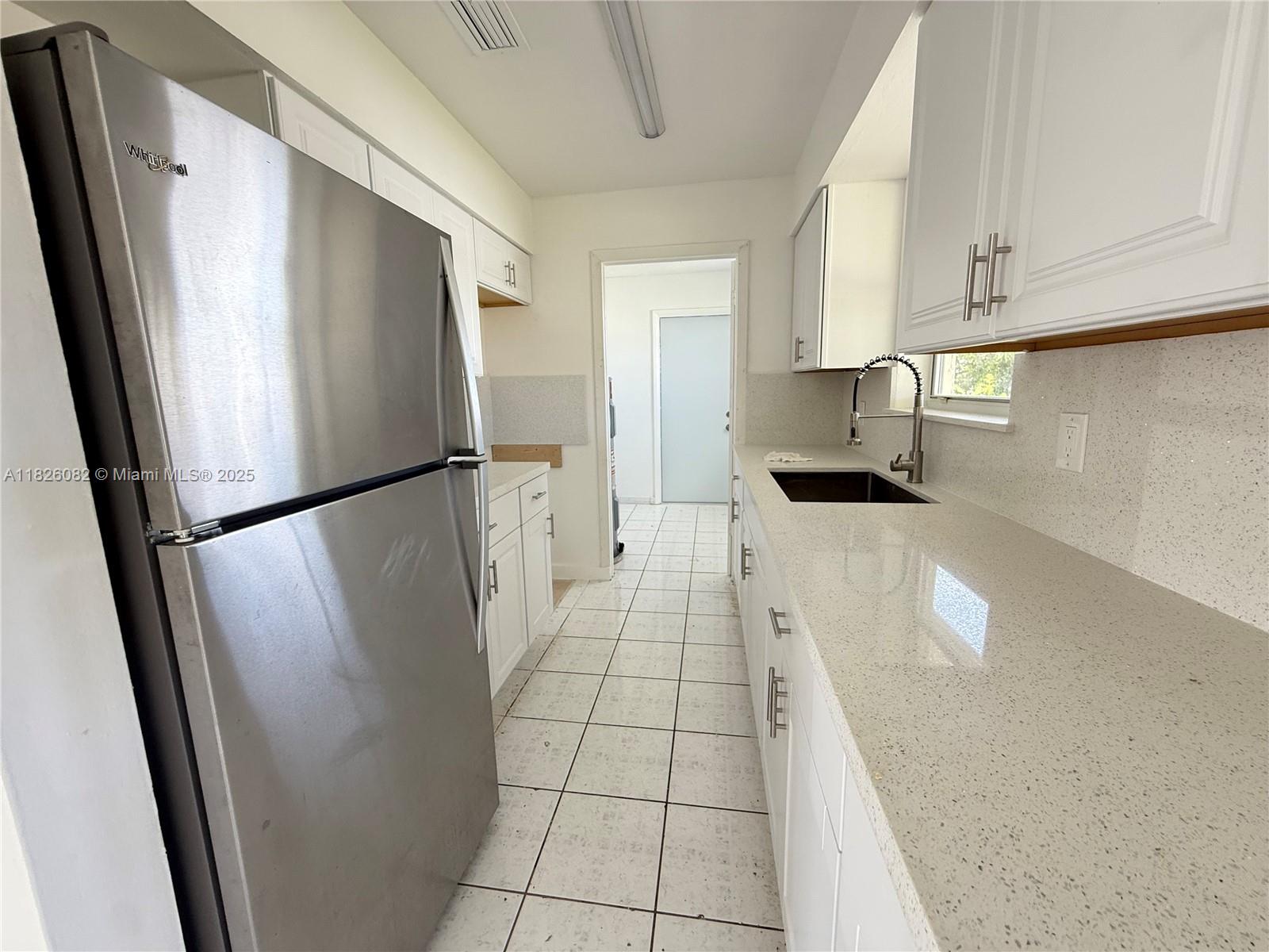 548 SW 17th Ave # 0
