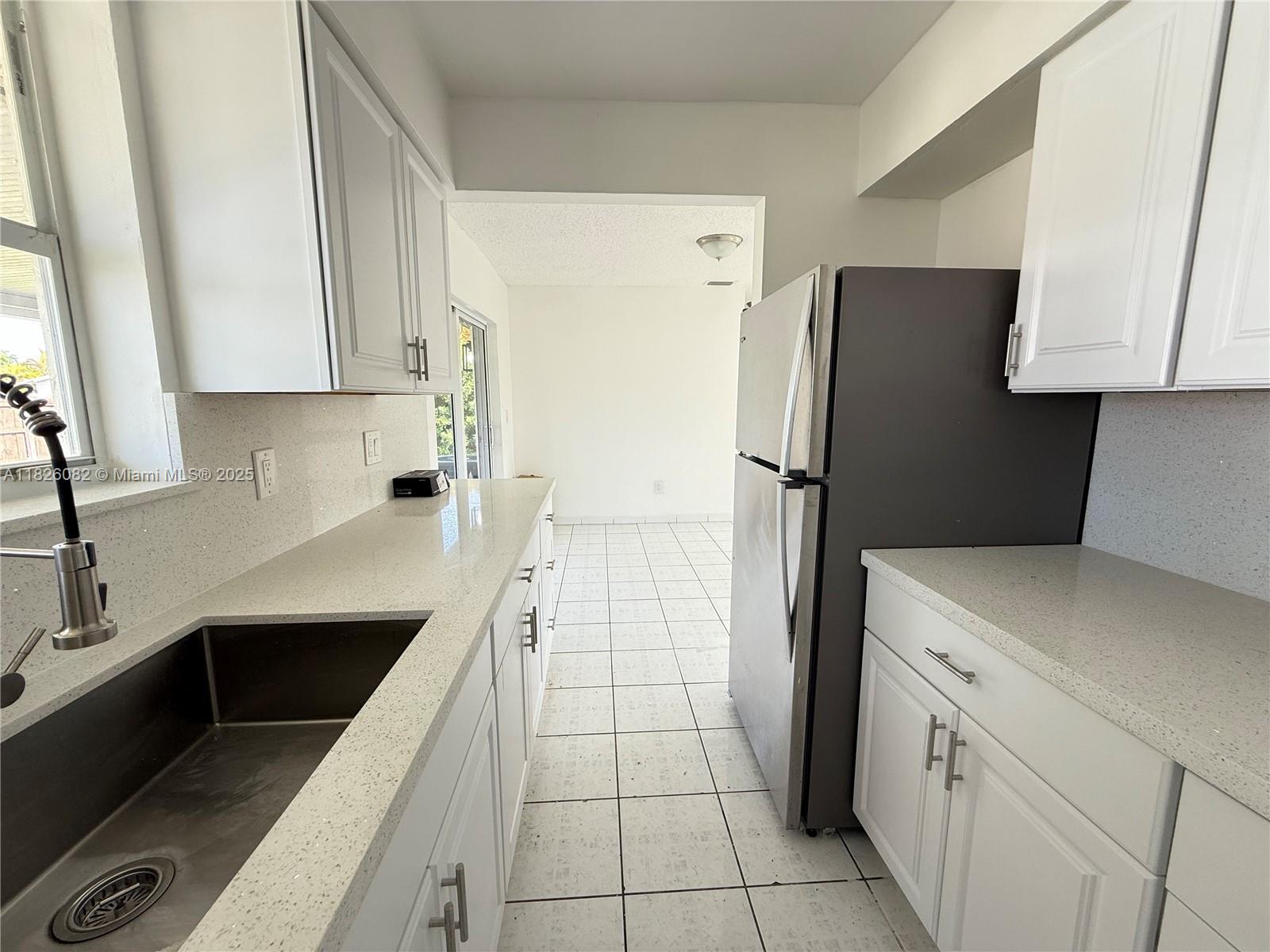 548 SW 17th Ave # 0