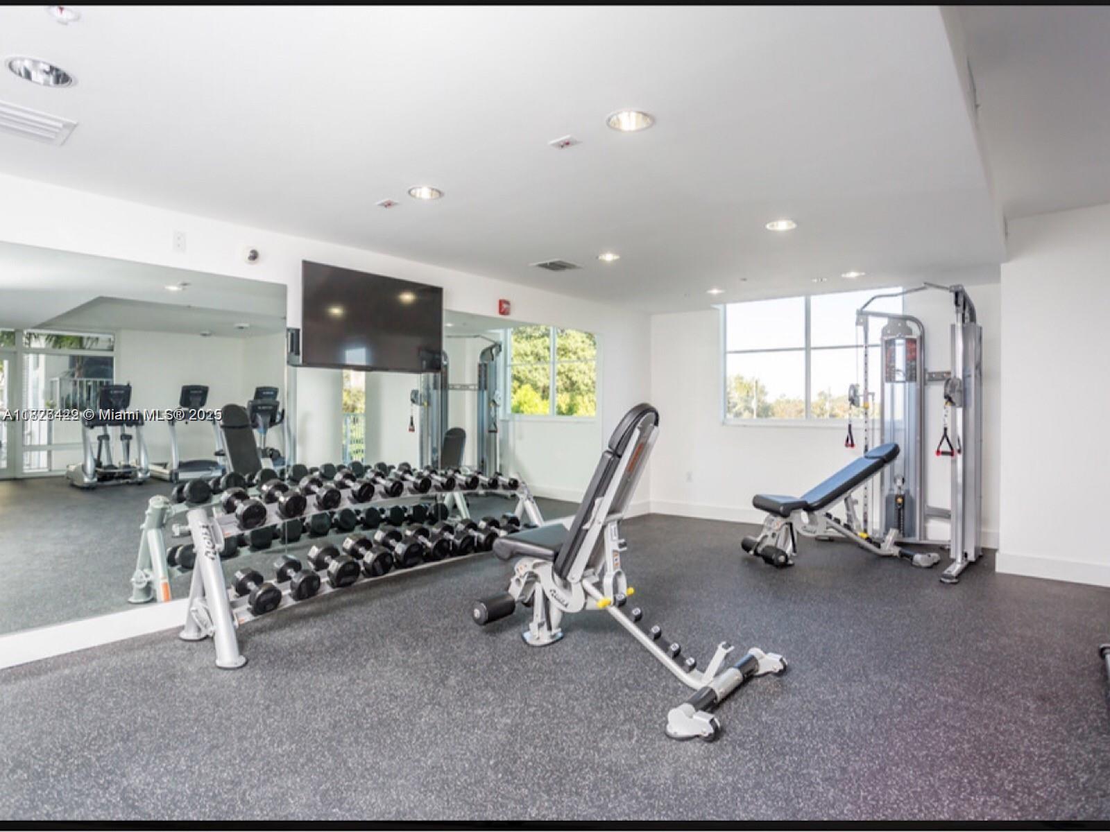2560 SW 27th Ave # 307