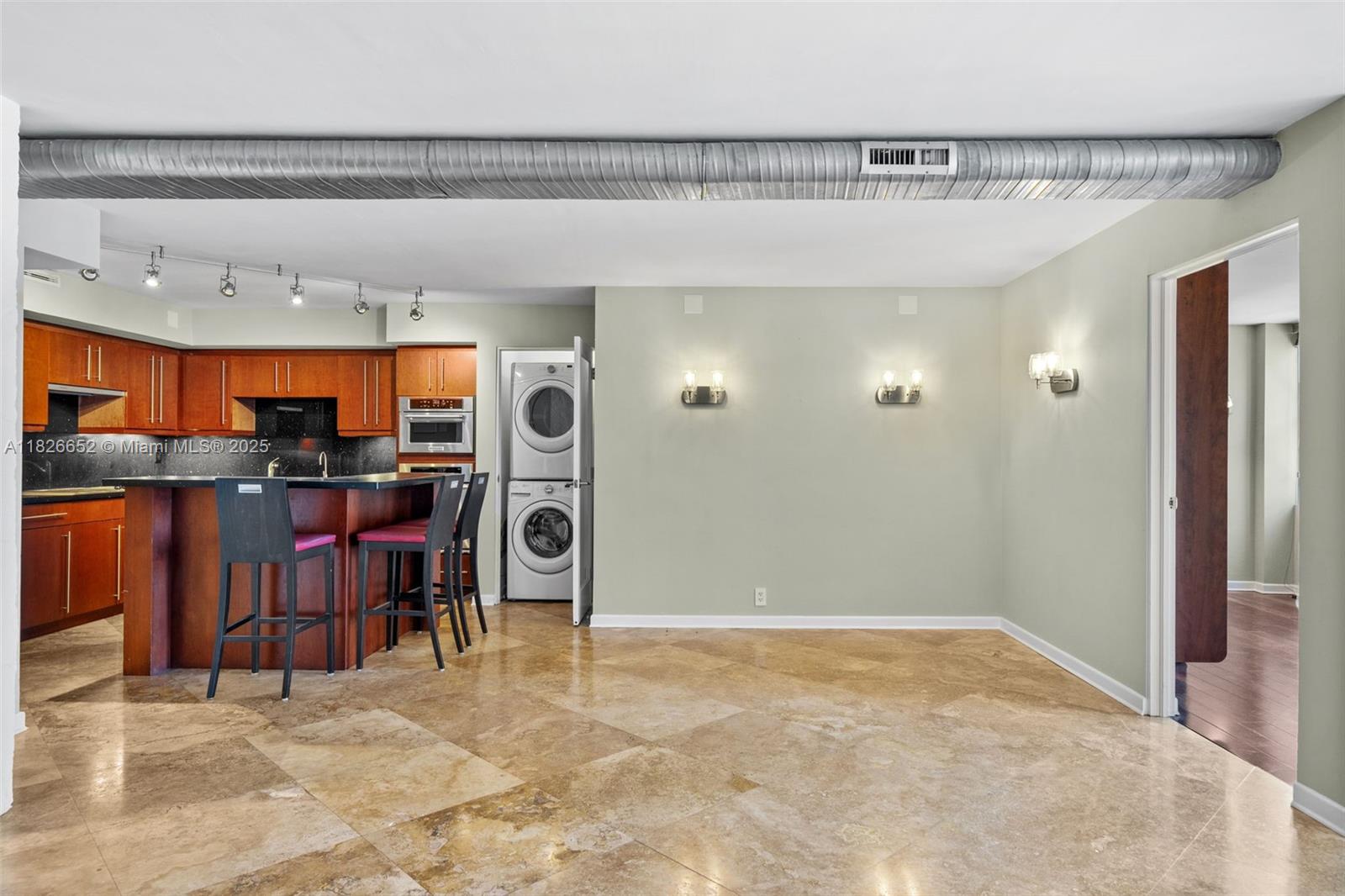 1901 Brickell Ave # B1713