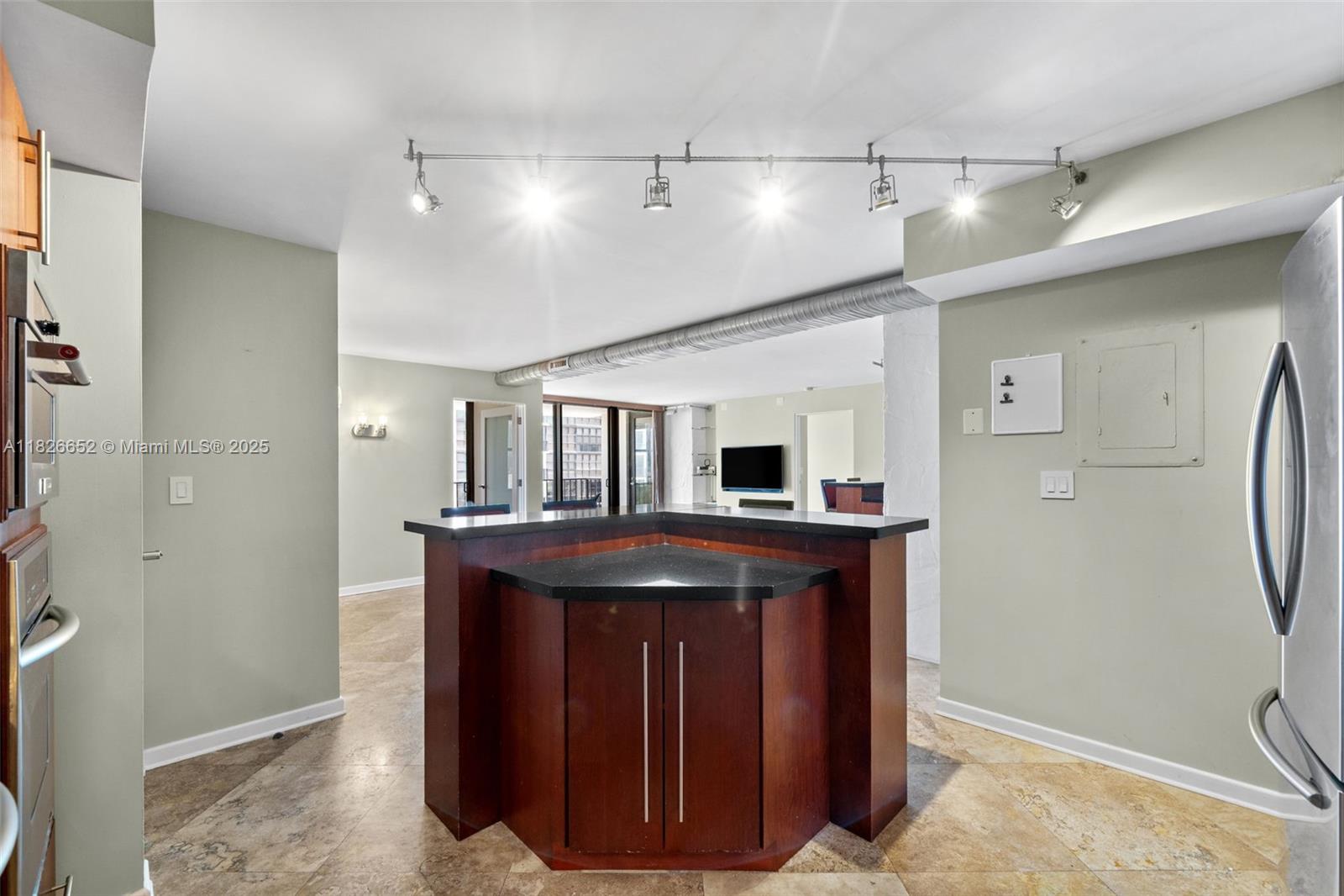 1901 Brickell Ave # B1713