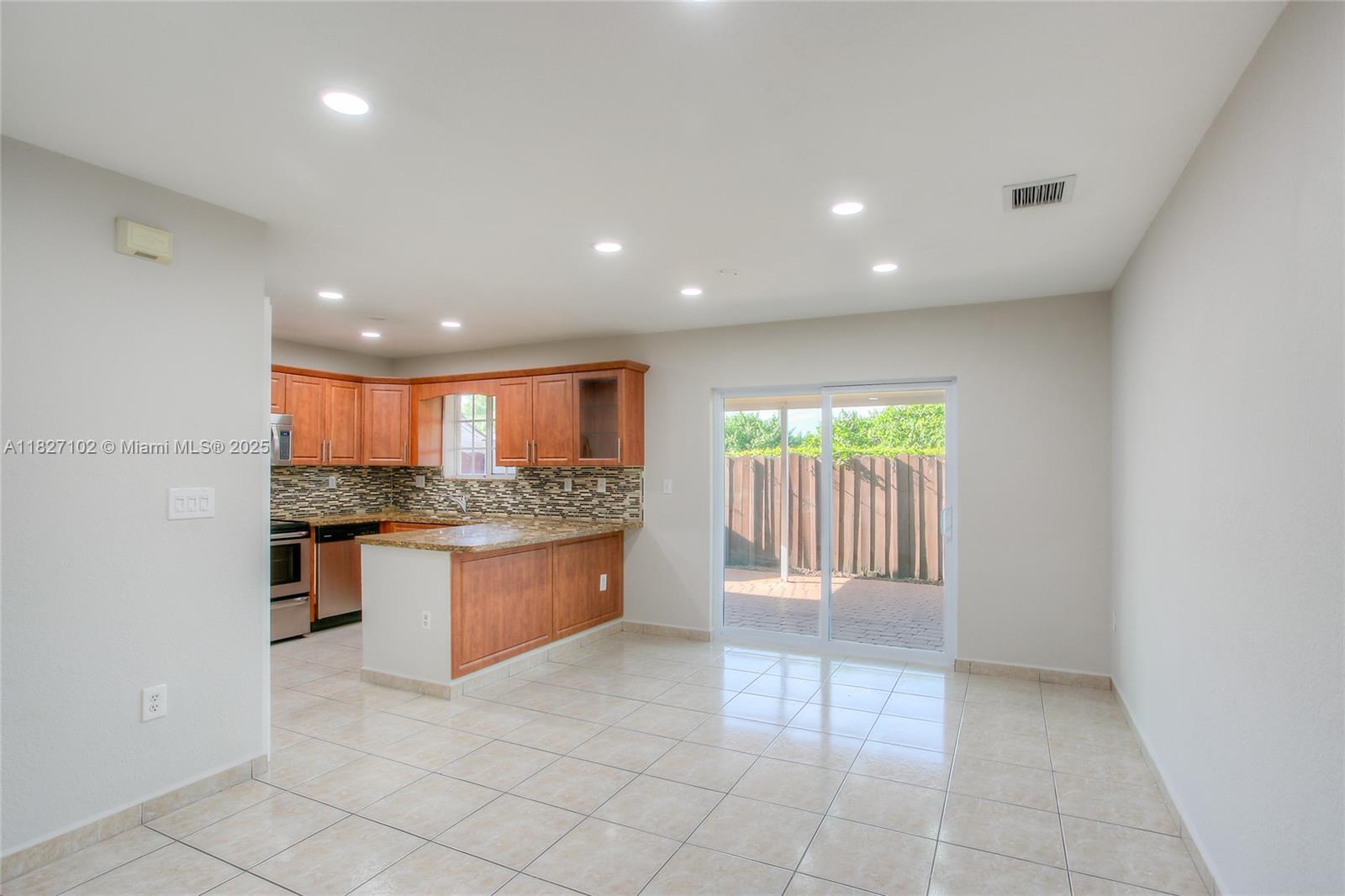 9332 NW 114th Ter # 8