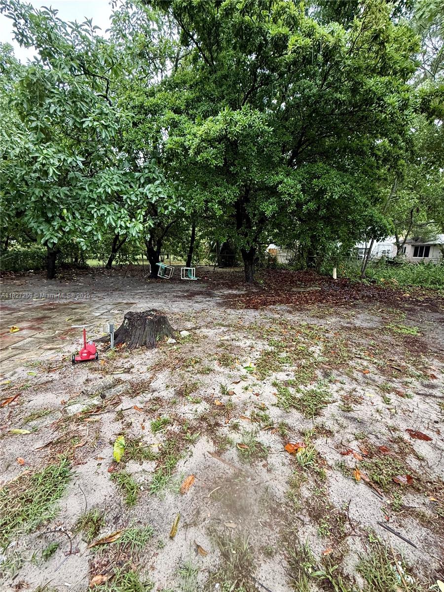 350 NE 127th St