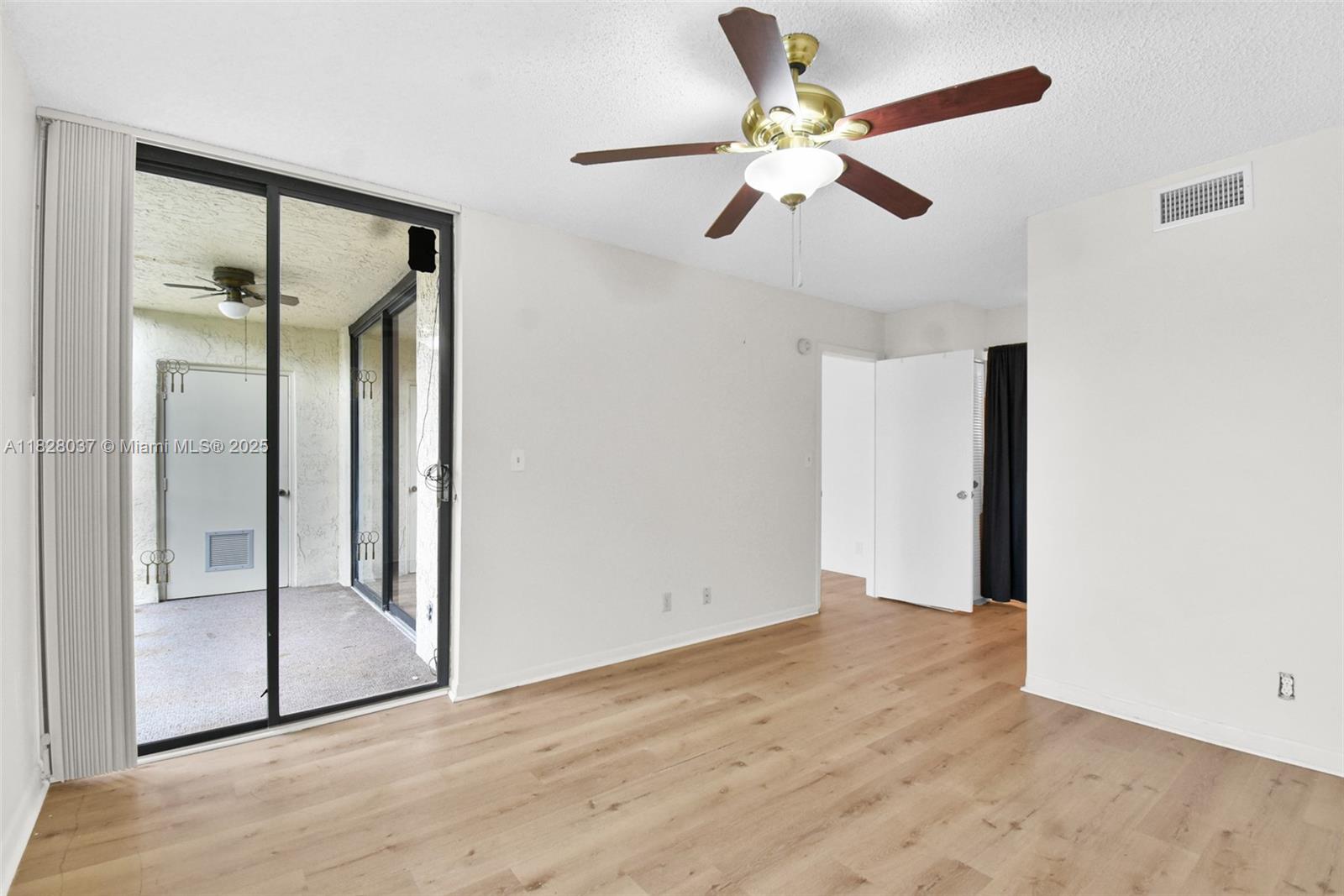 10501 W Broward Blvd # 304