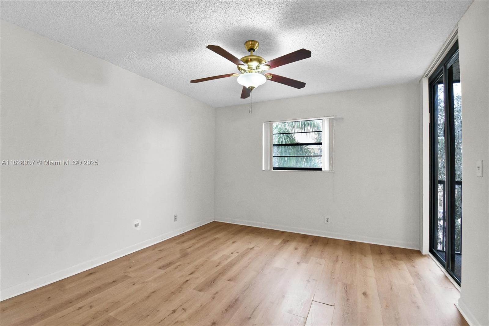 10501 W Broward Blvd # 304