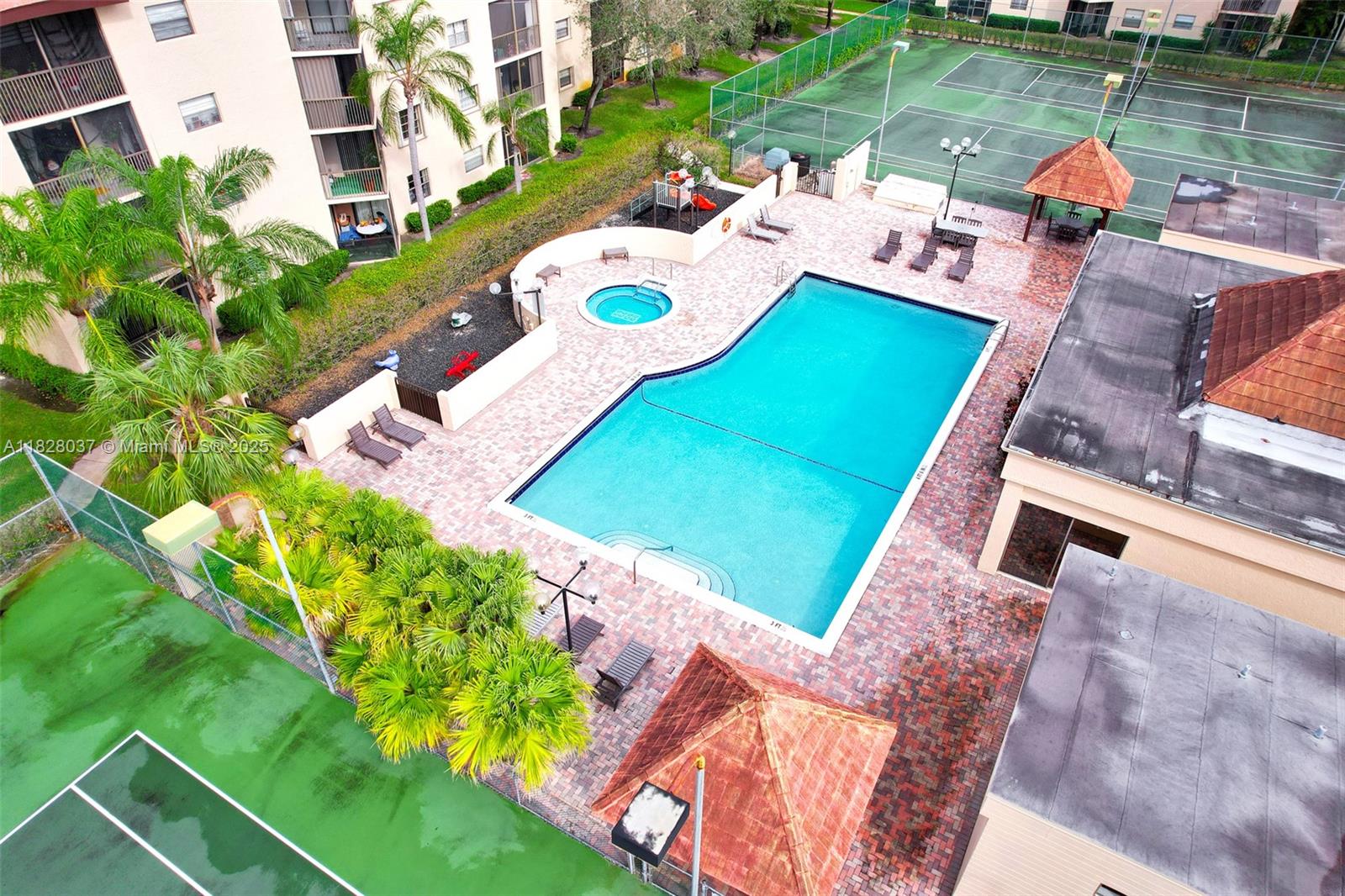 10501 W Broward Blvd # 304
