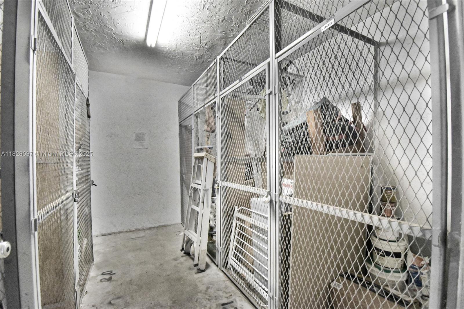 10501 W Broward Blvd # 304