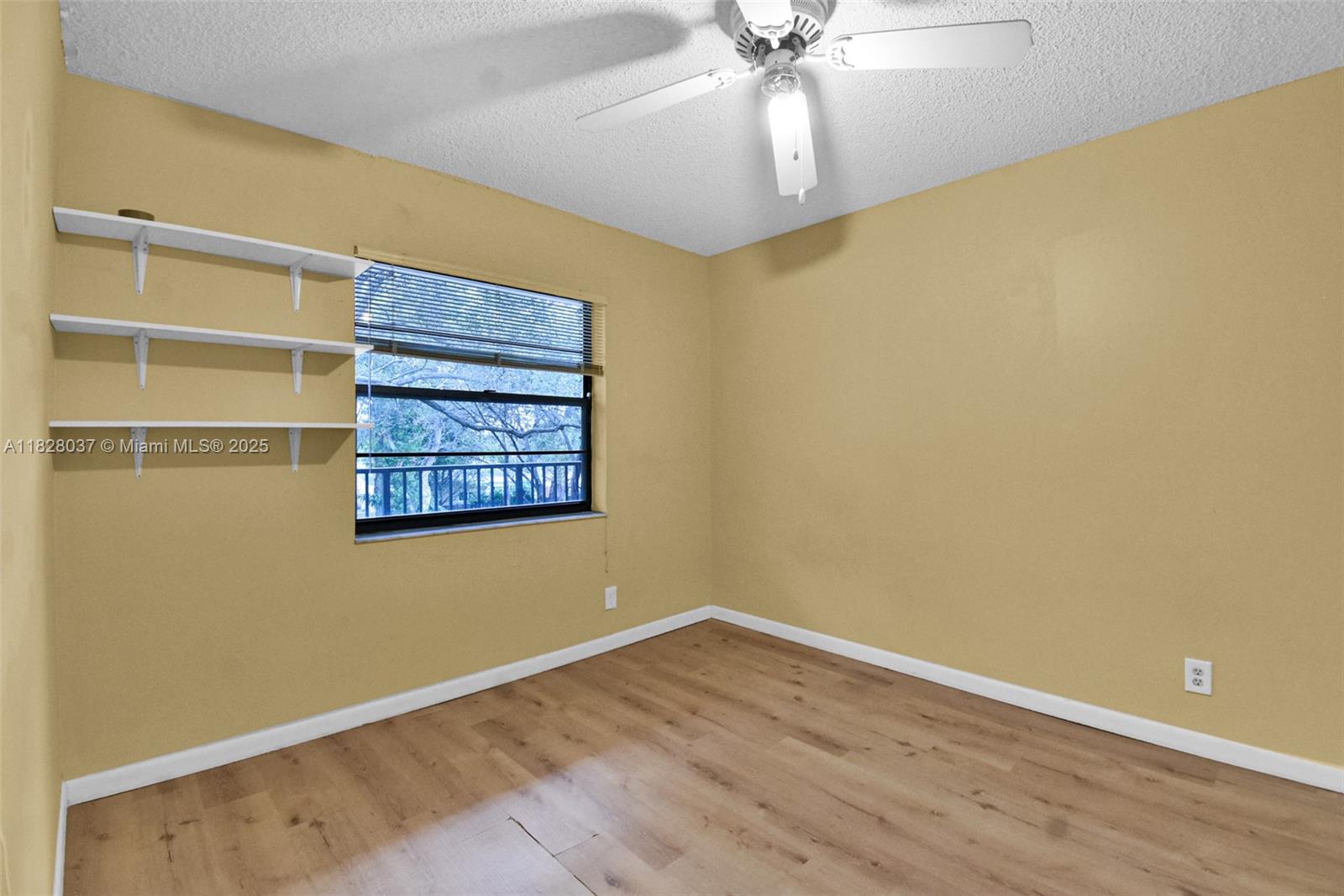 10501 W Broward Blvd # 304