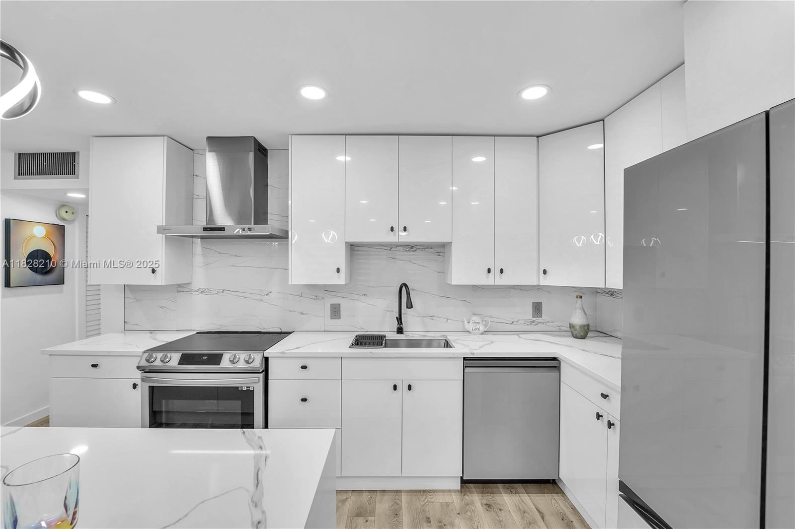 2905 Victoria Pl # D2