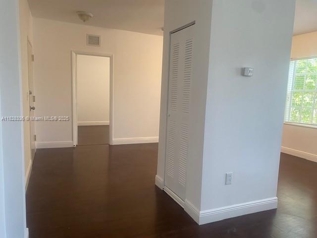 577 NE 62nd St # 8