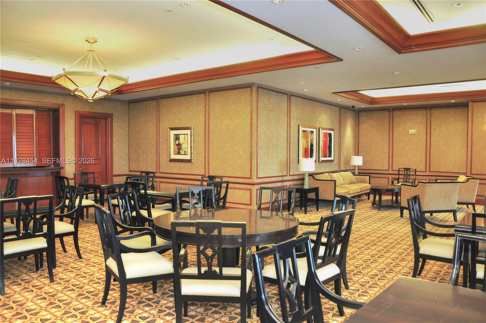 20201 E Country Club Dr # 901
